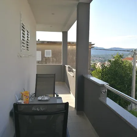 Apartment Jure Miljak Podstrana